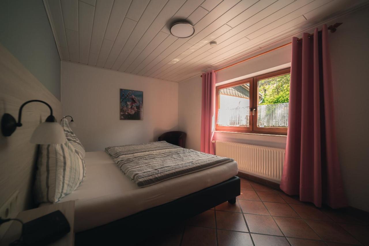 Urlaubsweingut Zecherhof Neef ภายนอก รูปภาพ